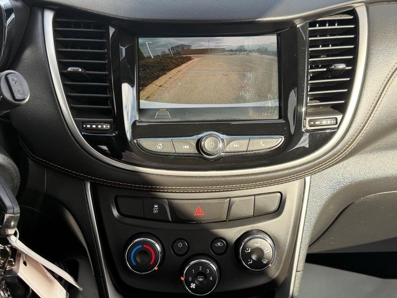 Used 2018 Chevrolet Trax LS image 17