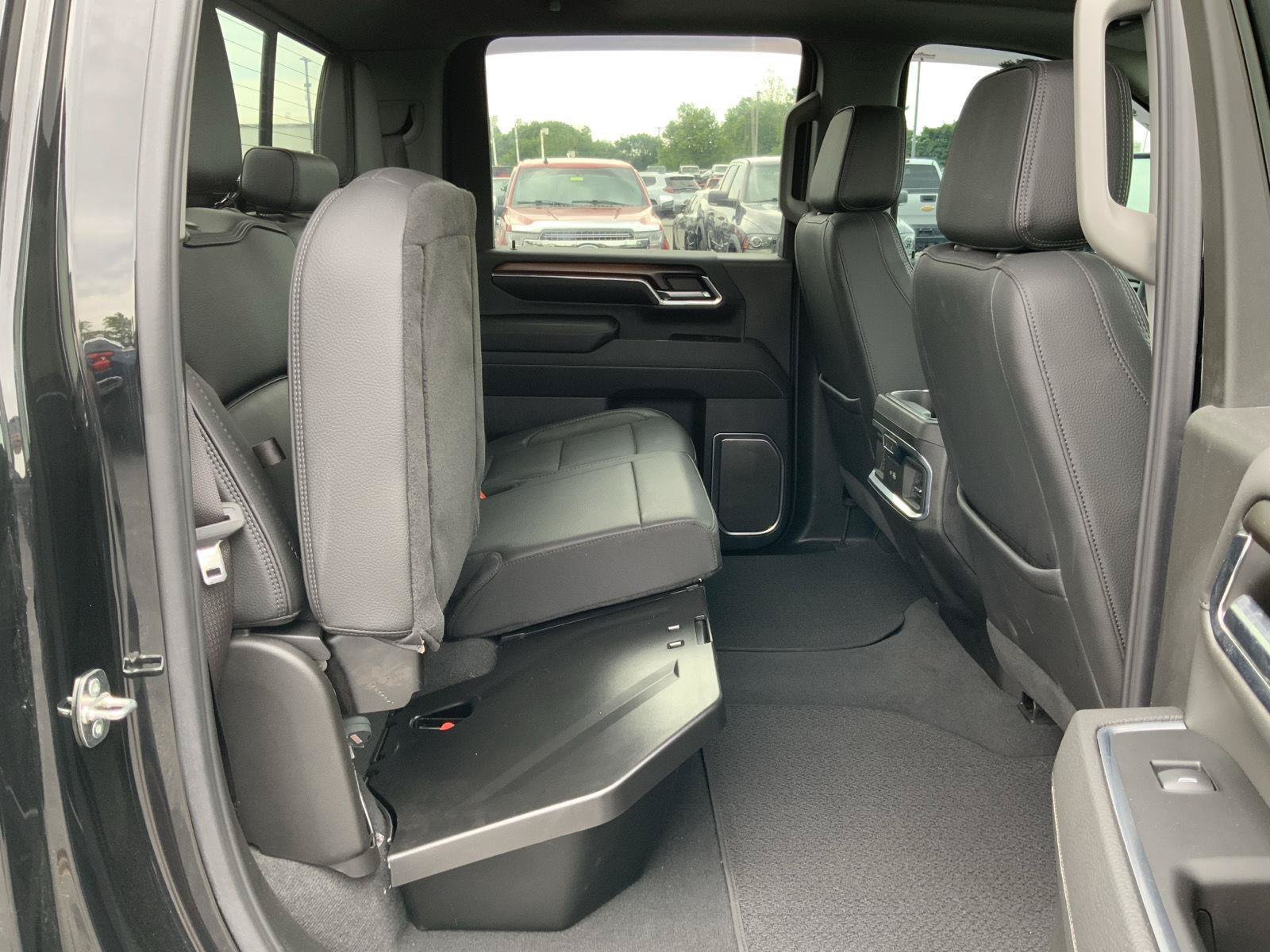 Used 2024 GMC Sierra 3500 Denali w/ Denali Reserve Package AWD/4WD image 65