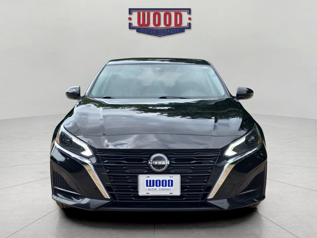 Used 2023 Nissan Altima 2.5 SV AWD/4WD image 5