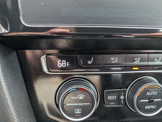 Used 2019 Volkswagen Arteon SE FWD image 4