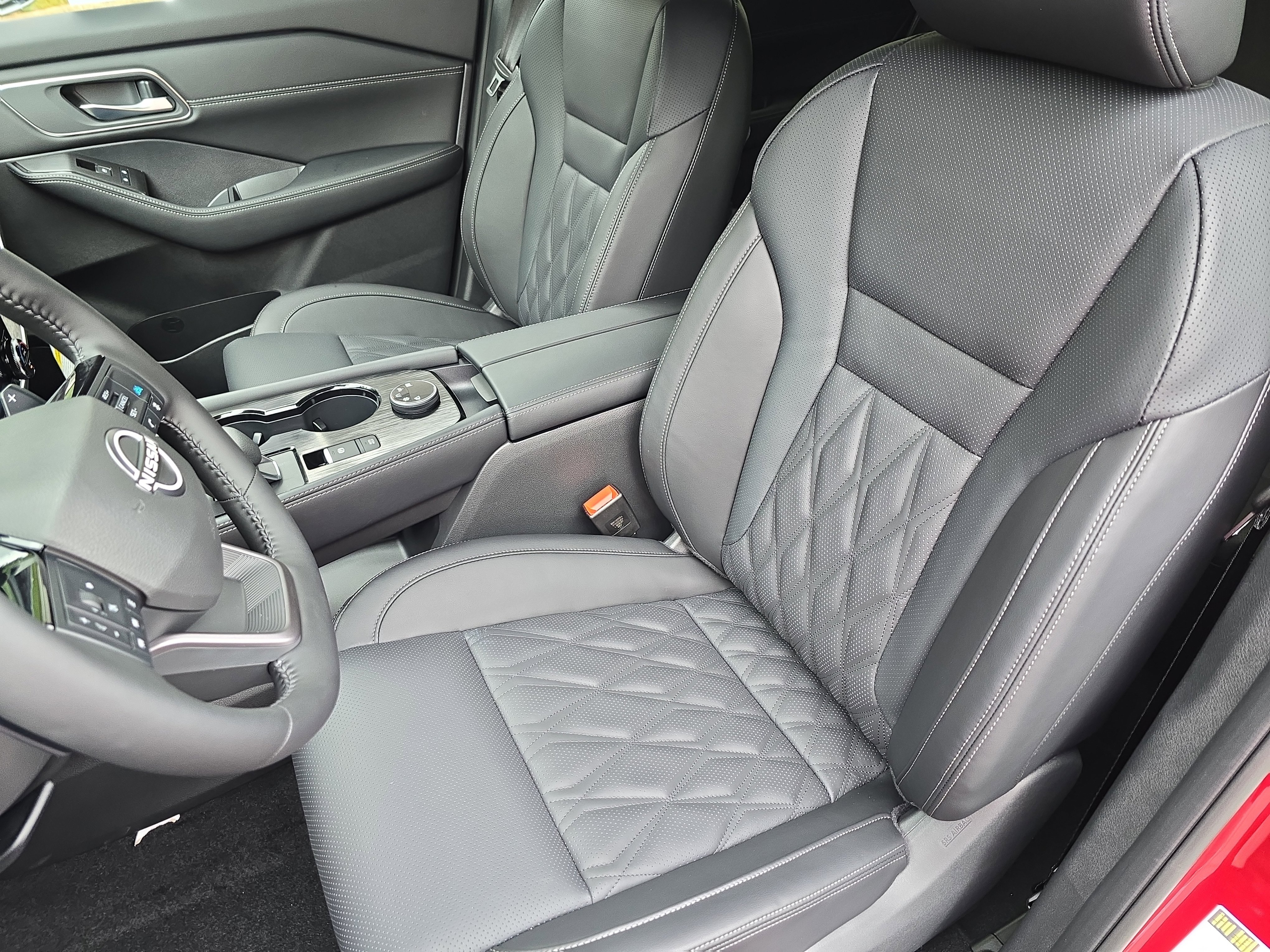 New 2026 Nissan Rogue Platinum image 15