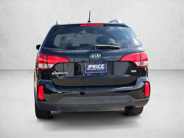 Used 2015 Kia Sorento LX image 6