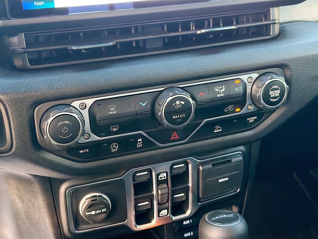 Used 2025 Jeep Gladiator Sport image 27