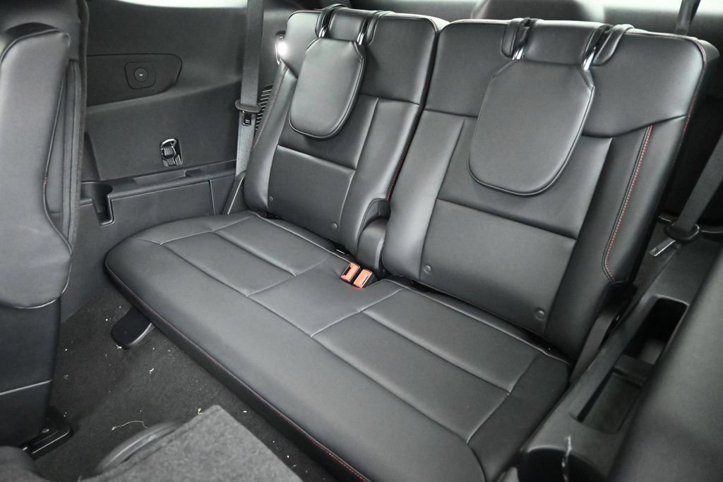 New 2026 Ford Explorer ST-Line w/ ST-Line Street Pack RWD image 19