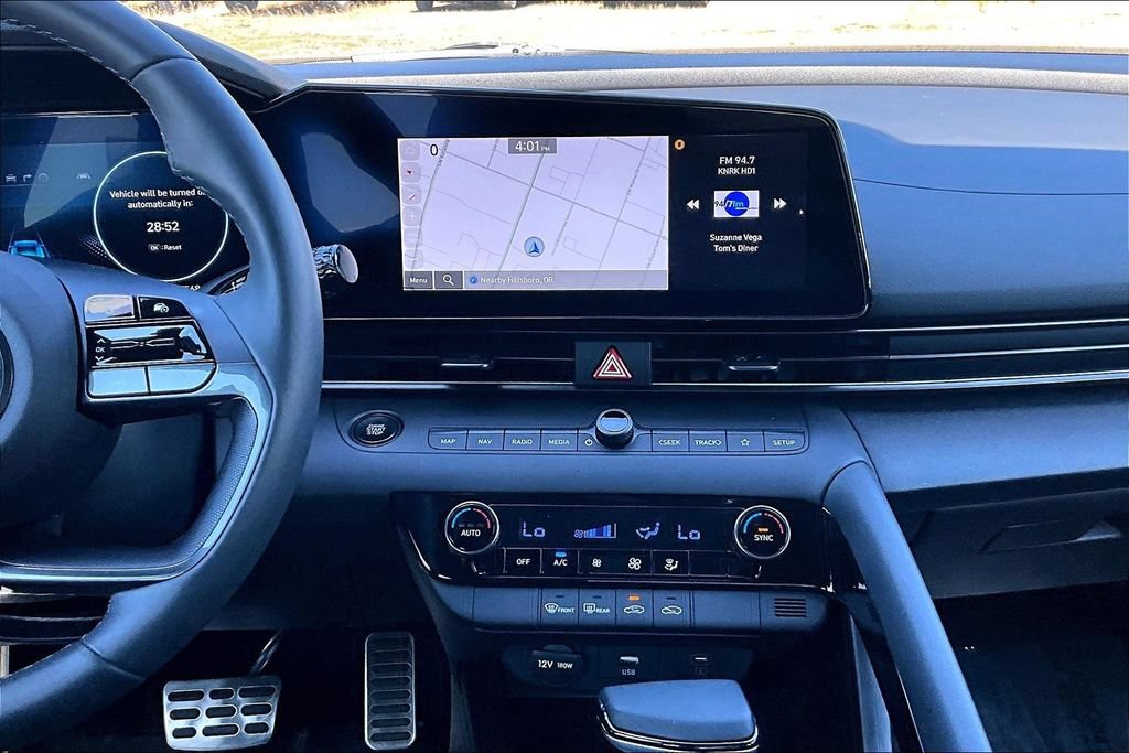 Used 2025 Hyundai Elantra SEL FWD image 8