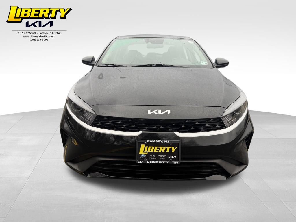 Used 2024 Kia Forte LXS image 2