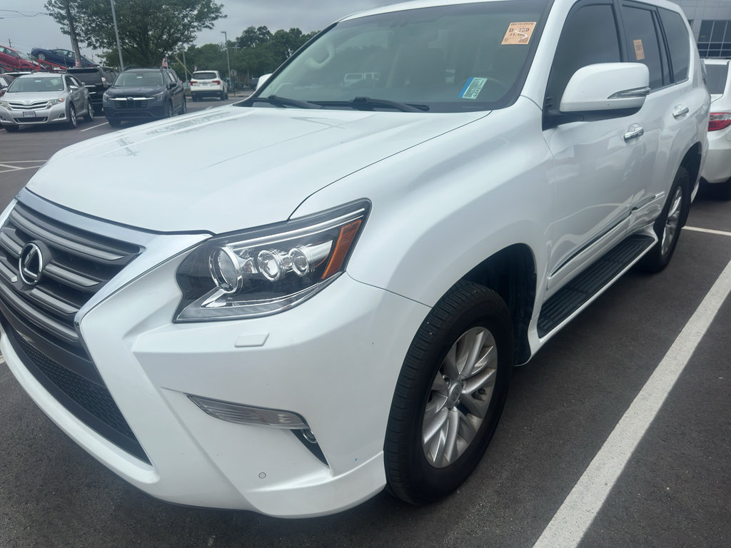 Used 2016 Lexus GX 460 w/ Premium Package AWD/4WD image 2