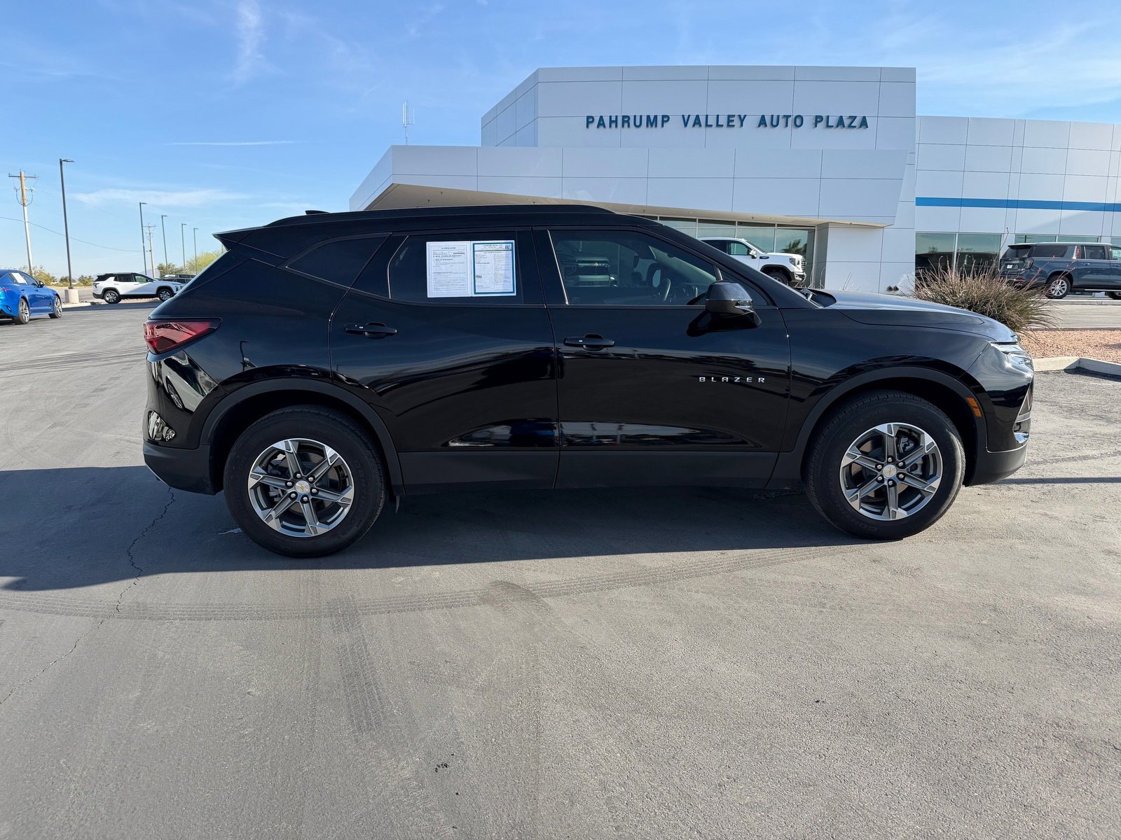 Used 2024 Chevrolet Blazer LT w/ Convenience Package image 2