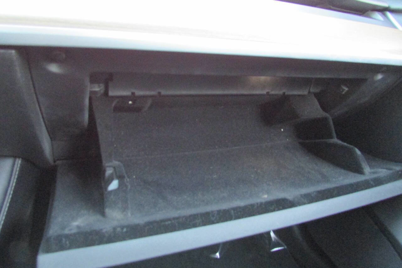 Used 2021 Tesla Model 3 Standard Range Plus image 33