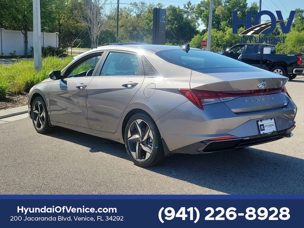 Certified 2023 Hyundai Elantra Limited image 9