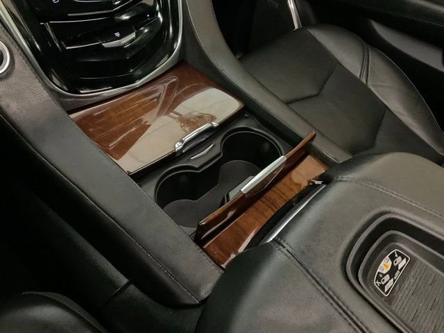 Used 2015 Cadillac Escalade Premium image 12