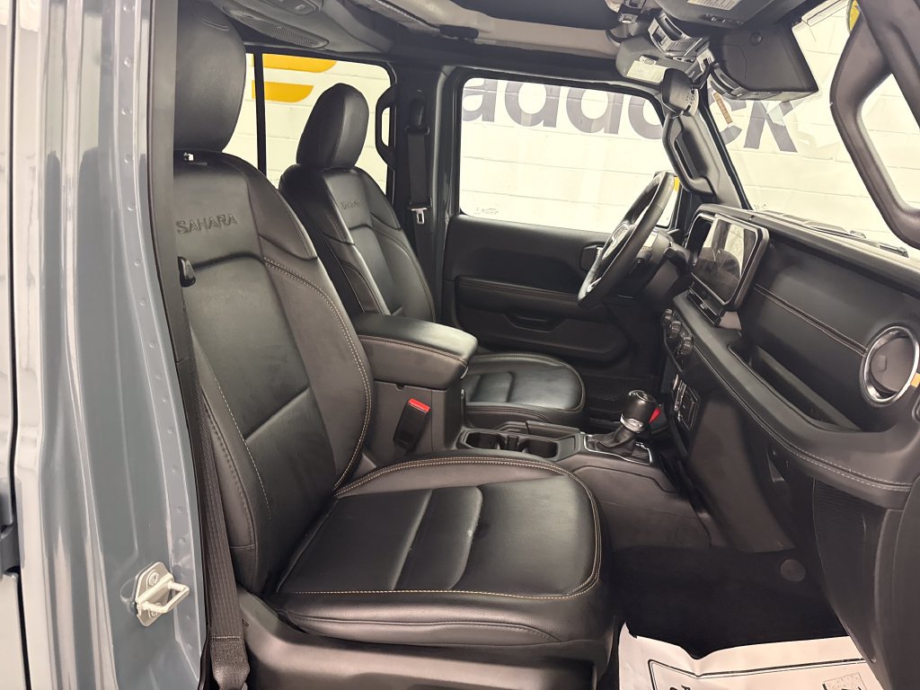 Used 2024 Jeep Wrangler Unlimited Sahara AWD/4WD image 25