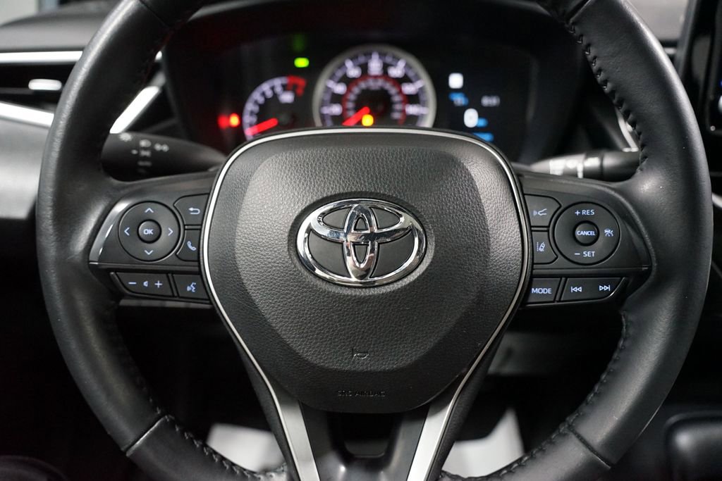 Used 2022 Toyota Corolla SE w/ SE Premium Package image 12