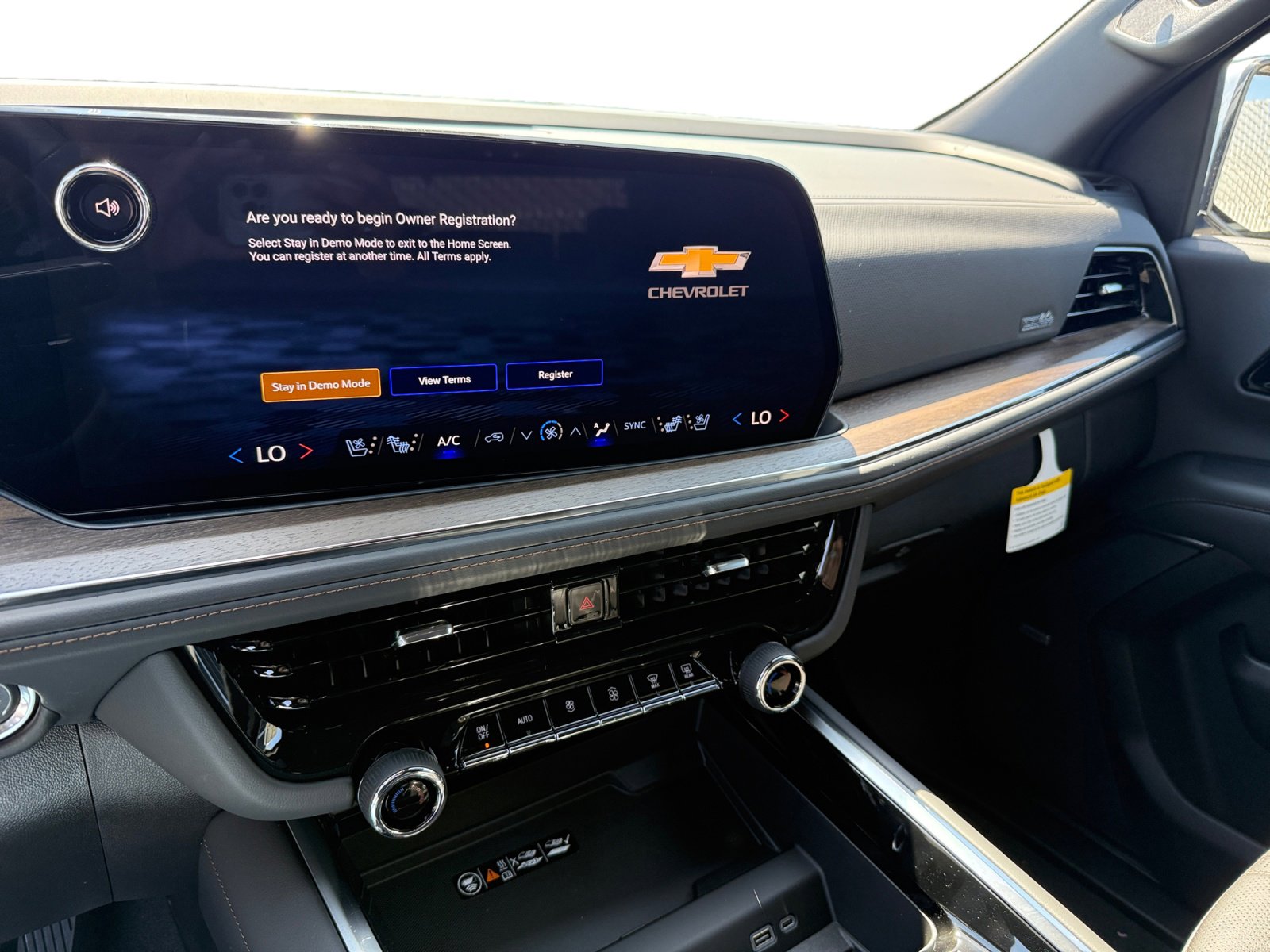 New 2026 Chevrolet Tahoe High Country AWD/4WD image 12