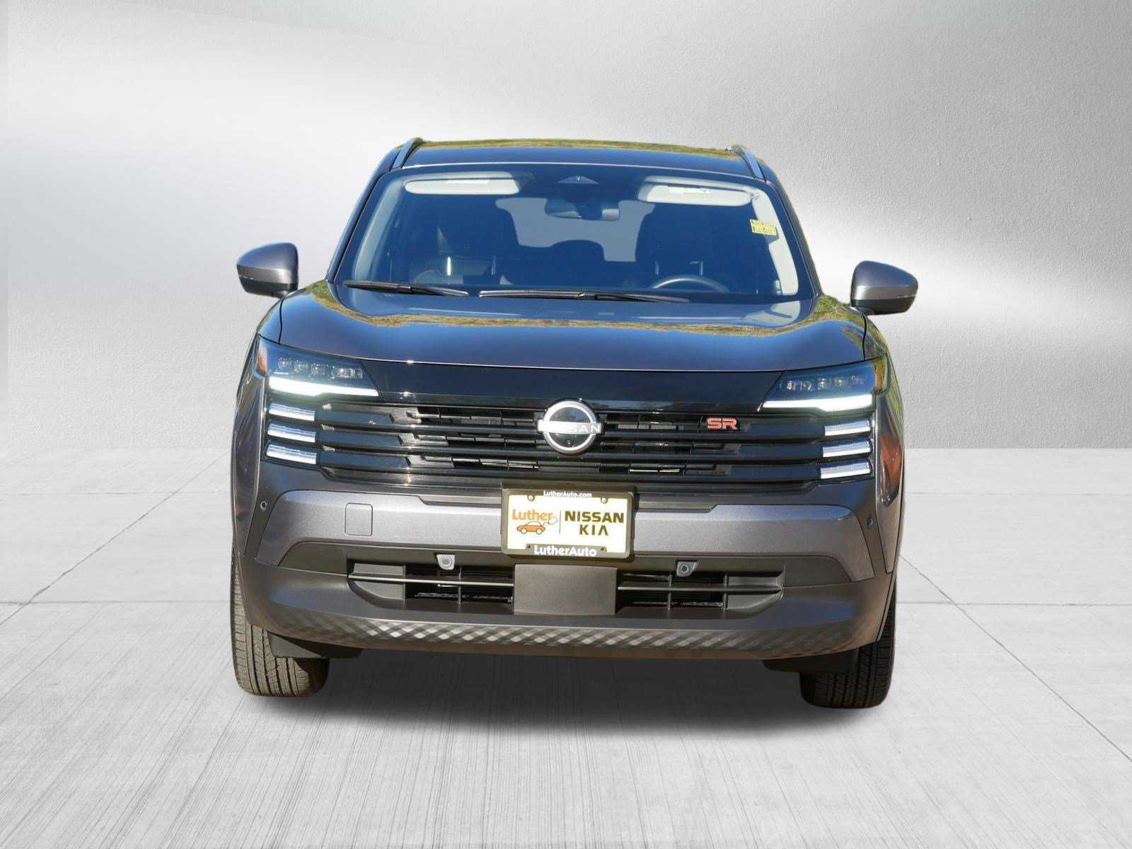 Certified 2025 Nissan Kicks SR AWD/4WD image 2