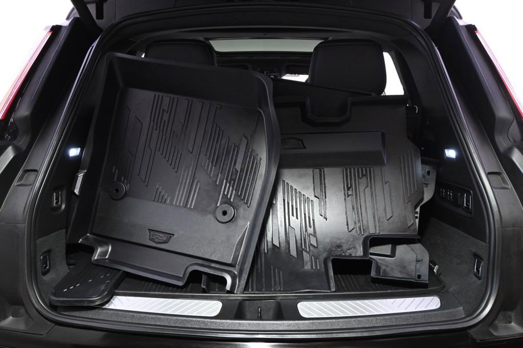 Certified 2026 Cadillac Vistiq Platinum w/ LPO, Floor Liner Package AWD/4WD image 20