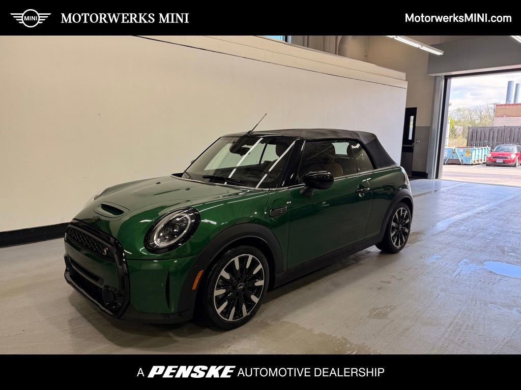 Used 2022 MINI Cooper S FWD image 1