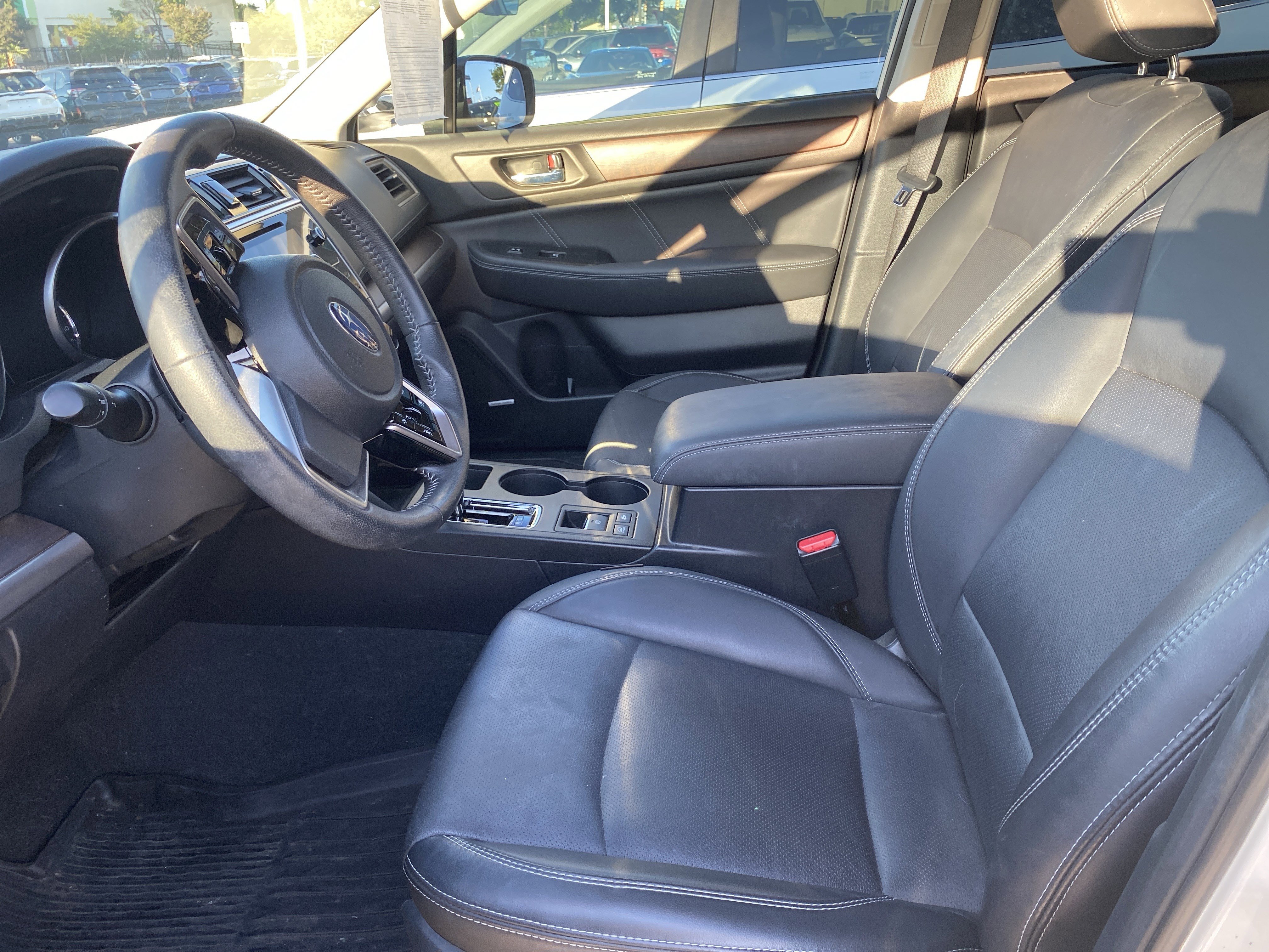 Used 2018 Subaru Outback 2.5i Limited AWD/4WD image 5