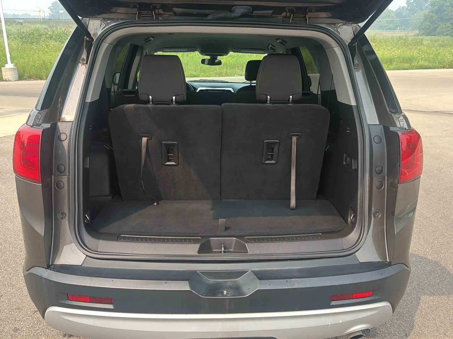 Used 2019 GMC Acadia SLE AWD/4WD image 11