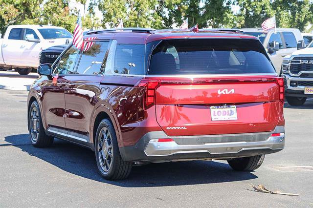 Used 2025 Kia Carnival SX image 2