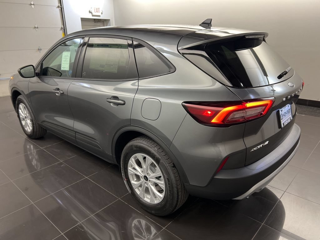 New 2026 Ford Escape Active w/ Cold Weather Package AWD/4WD image 4