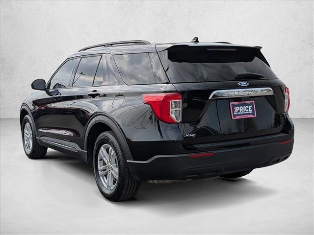 Used 2024 Ford Explorer XLT RWD image 8