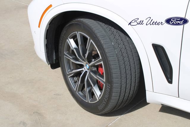 Used 2022 BMW X5 M50i image 9