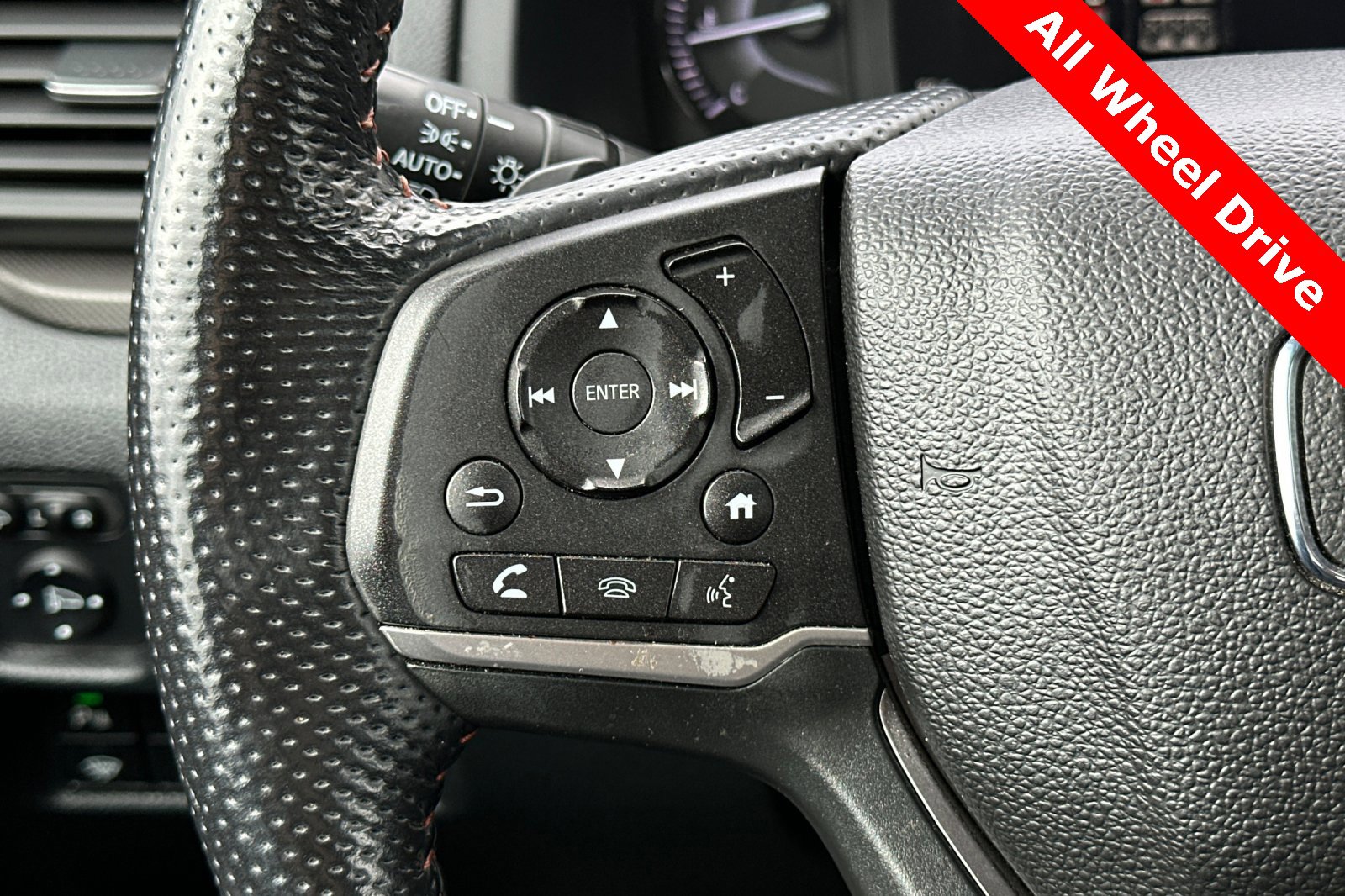 Used 2022 Honda Passport TrailSport image 32