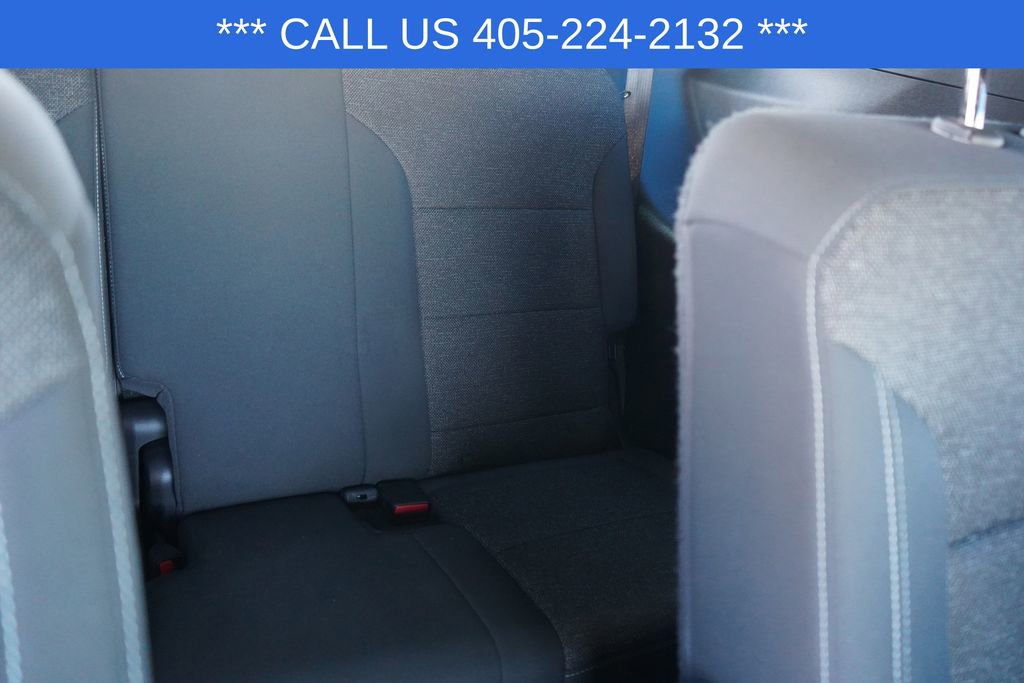 Used 2025 Chevrolet Traverse LT image 27