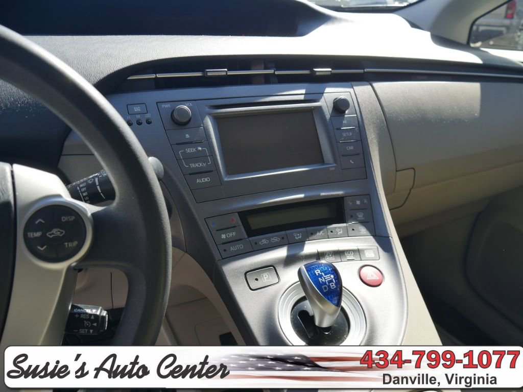 Used 2014 Toyota Prius Two FWD image 22