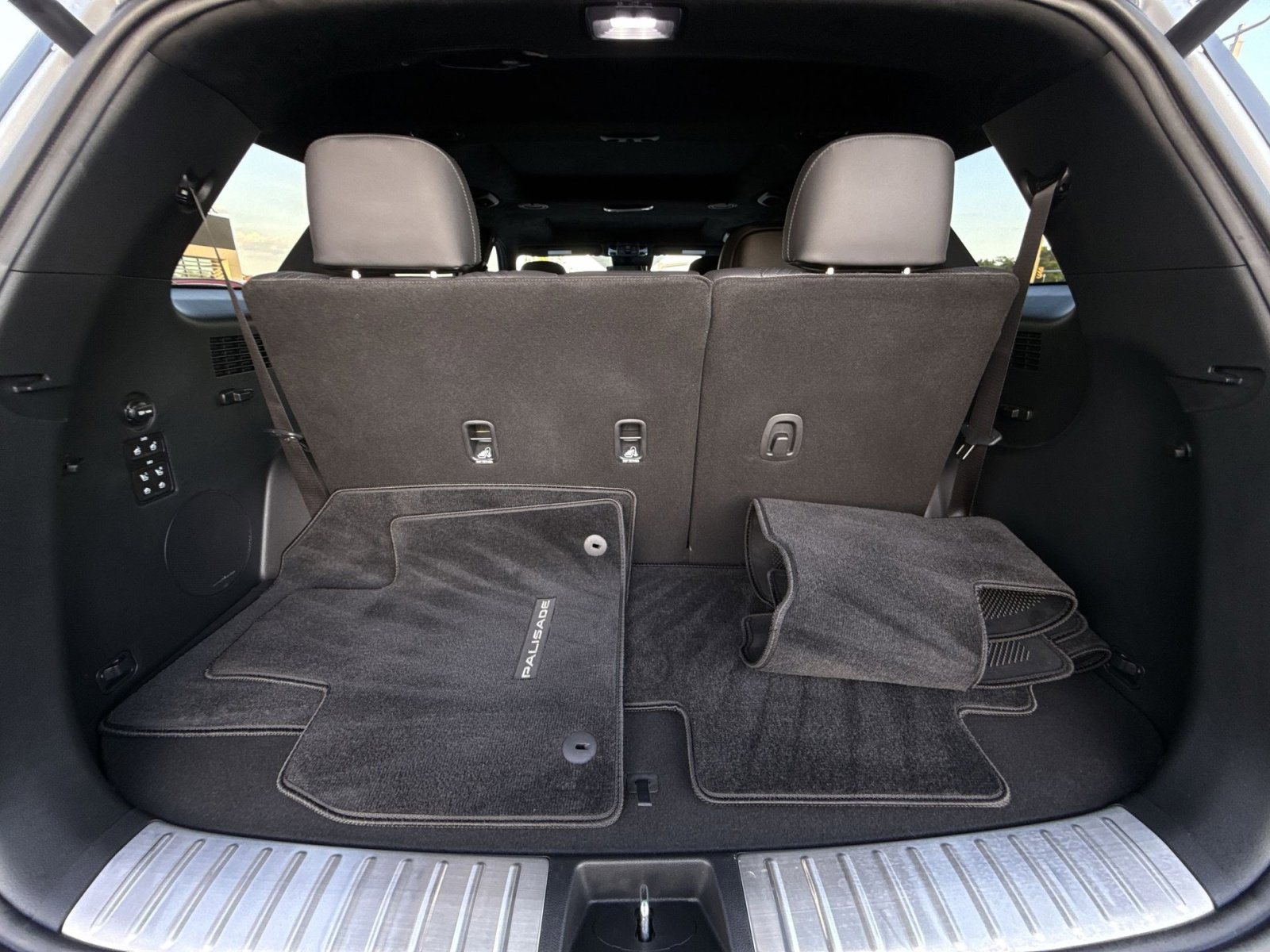 Used 2025 Hyundai Palisade Calligraphy FWD image 27