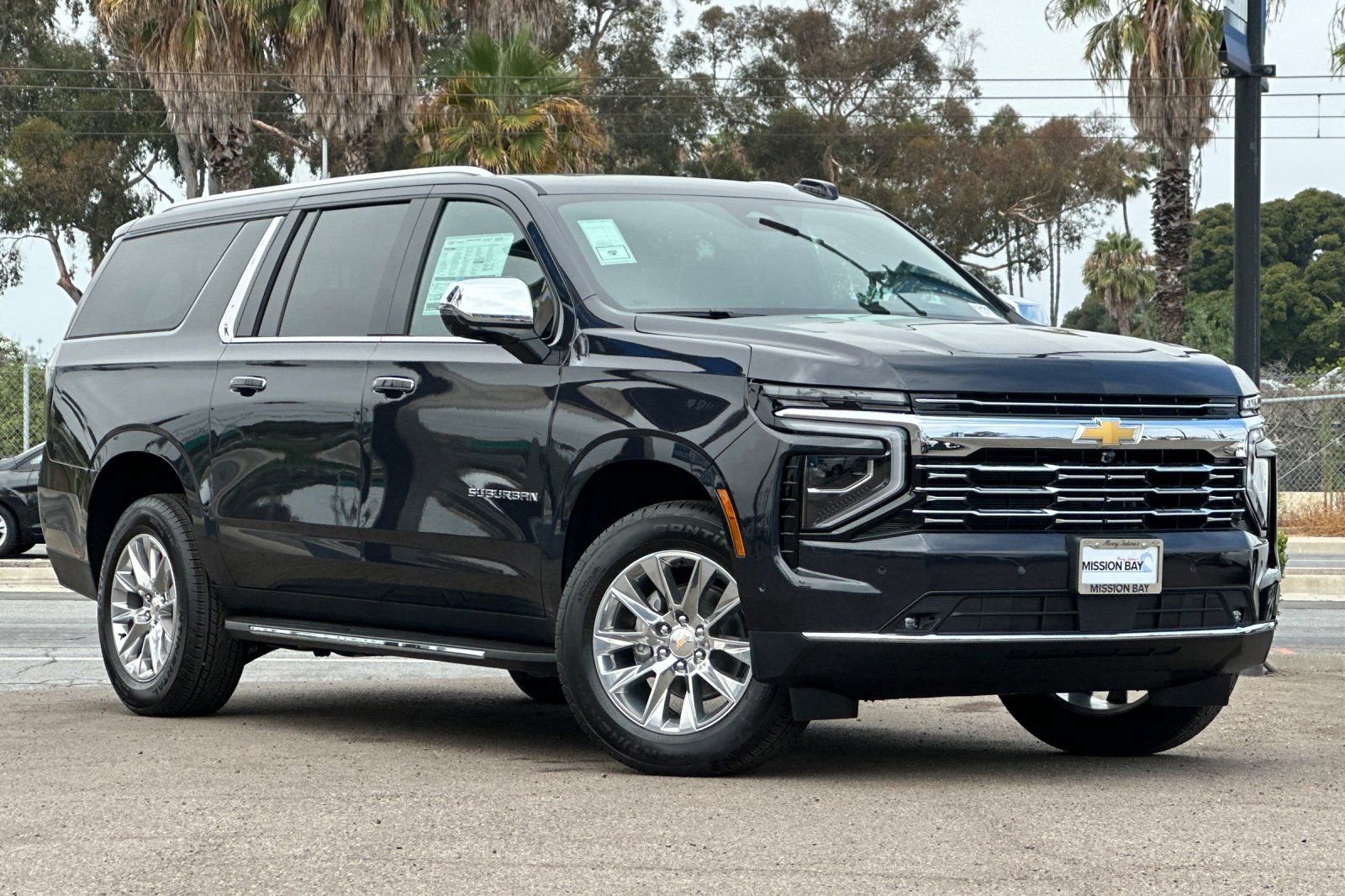 New 2025 Chevrolet Suburban Premier image 2