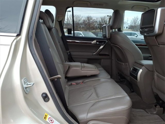 Used 2010 Lexus GX 460 image 18