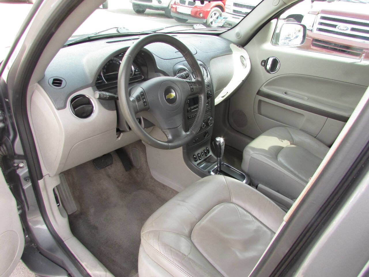 Used 2006 Chevrolet HHR LT FWD image 9