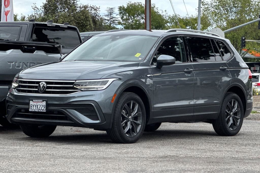 Used 2022 Volkswagen Tiguan SE AWD/4WD image 7