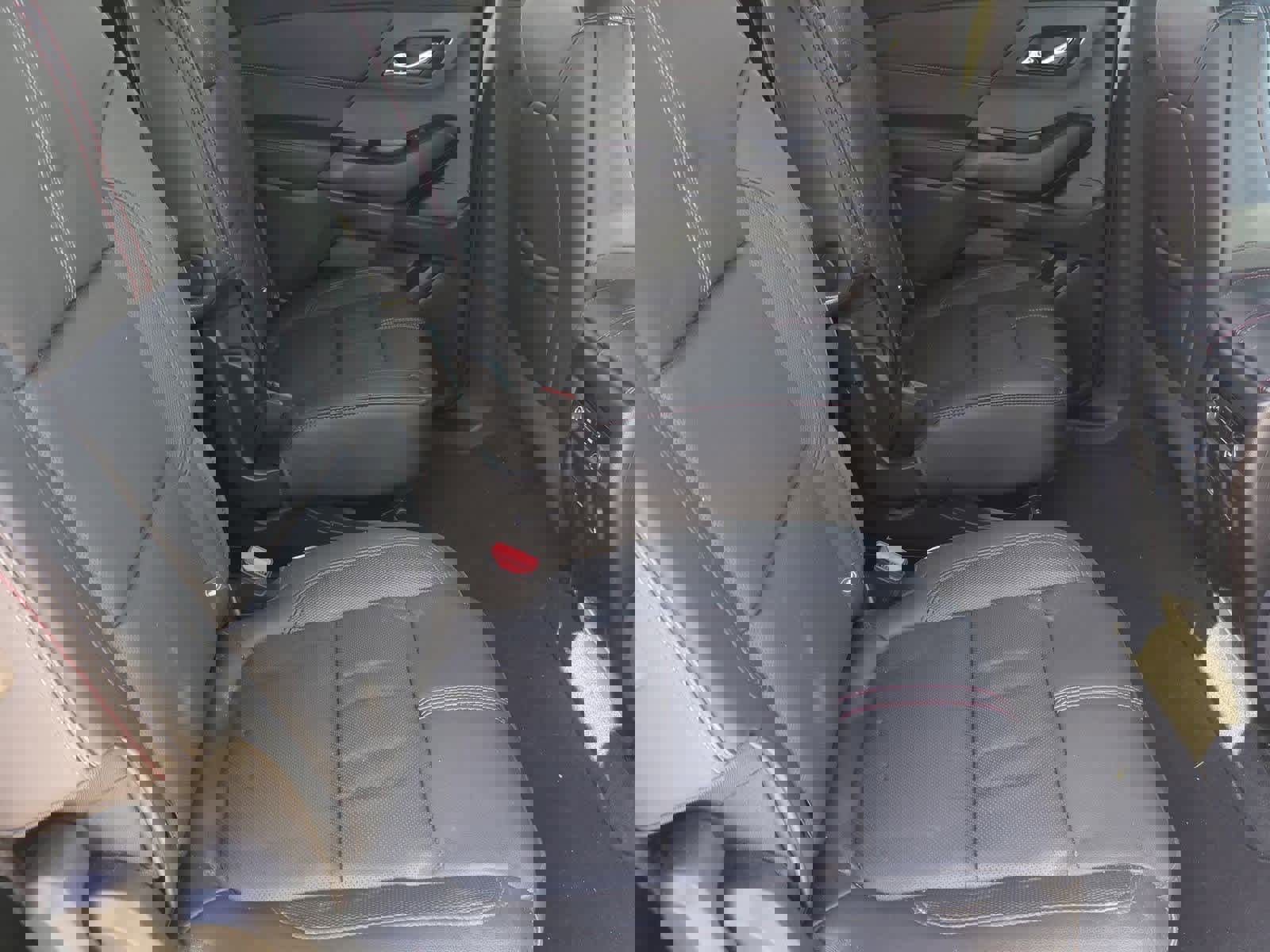 Used 2022 Chevrolet Traverse RS image 20