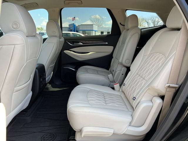 Used 2022 Buick Enclave Avenir w/ Avenir Technology Package AWD/4WD image 5