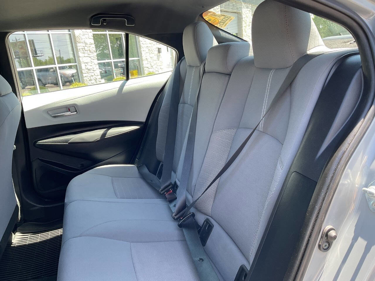 Used 2022 Toyota Corolla SE FWD image 31