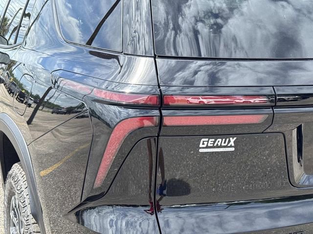 New 2026 Chevrolet Traverse Z71 w/ Driver Confidence Package AWD/4WD image 15