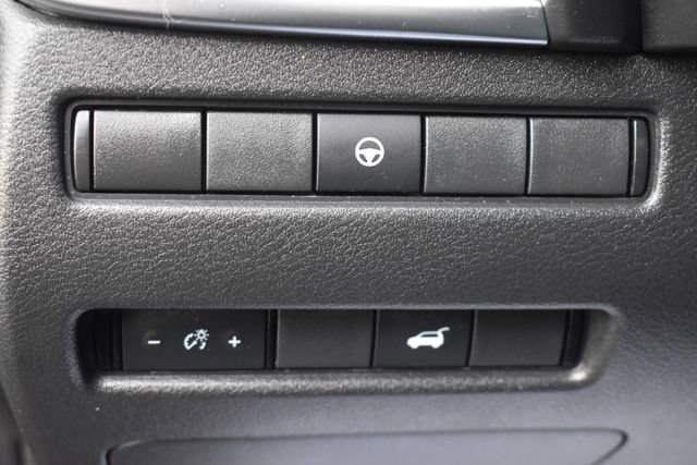 Used 2021 Nissan Rogue SV w/ Premium Package image 24