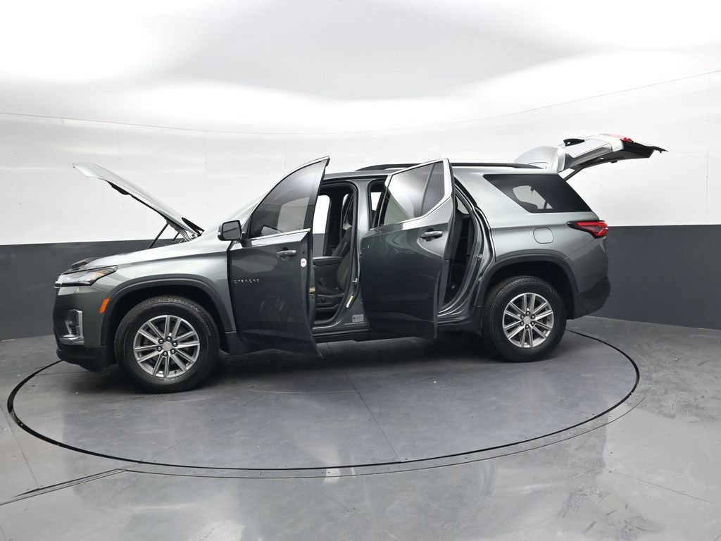 Used 2022 Chevrolet Traverse LT image 29