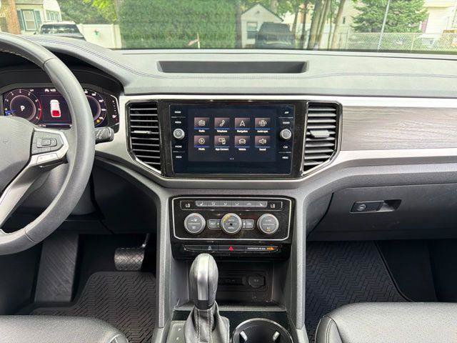 Used 2023 Volkswagen Atlas SE AWD/4WD image 22