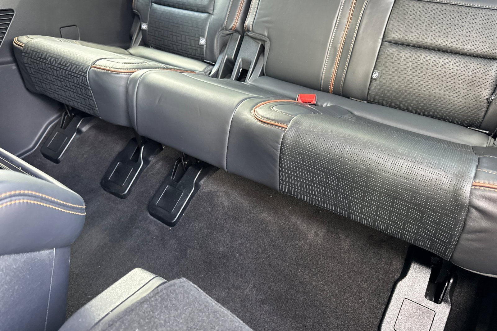 Used 2024 Lincoln Navigator Black Label image 15