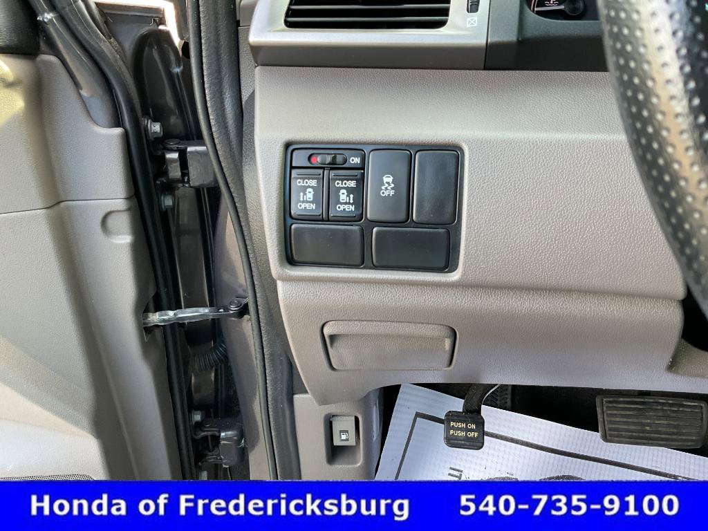 Used 2016 Honda Odyssey SE image 48