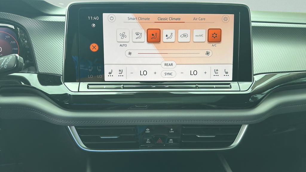 New 2026 Volkswagen Atlas Peak Edition image 21