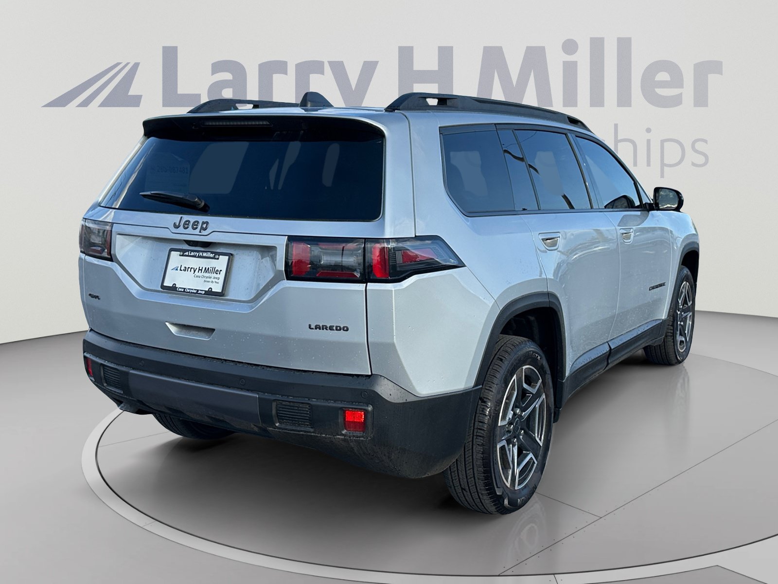 New 2026 Jeep Cherokee Laredo AWD/4WD image 5