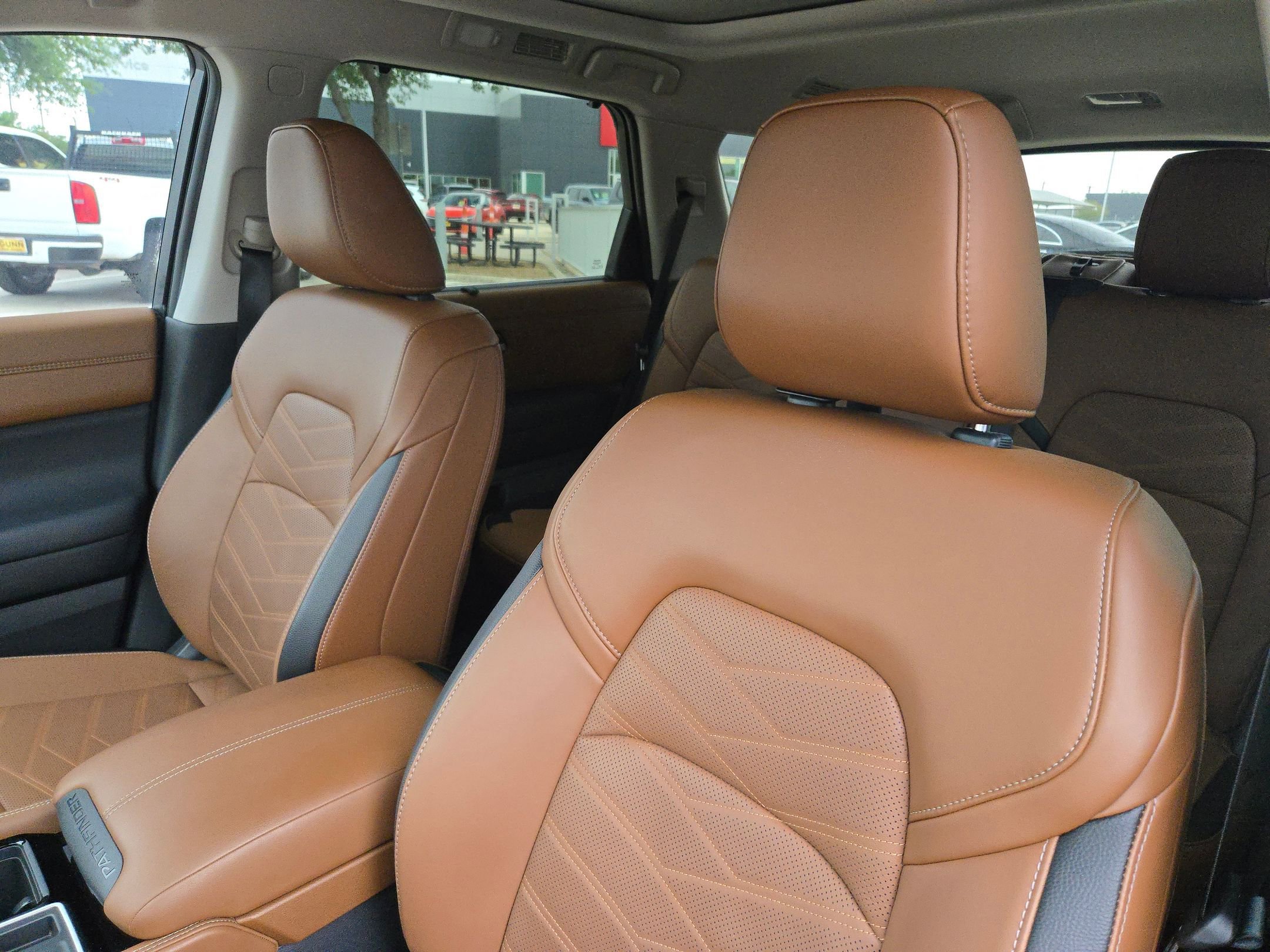 Certified 2025 Nissan Pathfinder Platinum w/ Cargo Package image 9