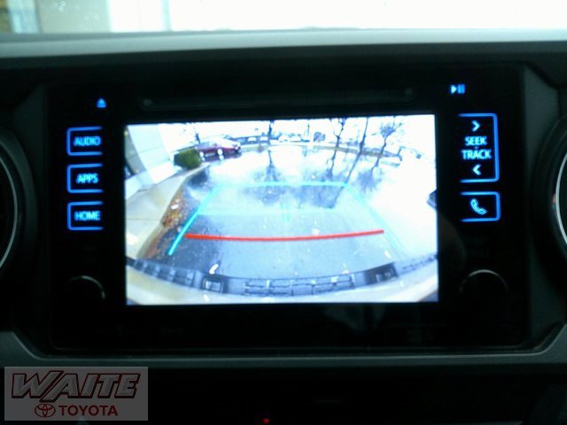 Used 2017 Toyota Tacoma TRD Sport image 17