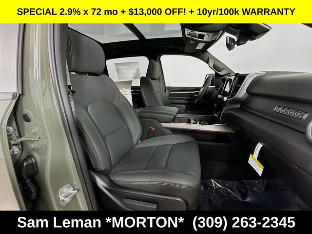 New 2026 RAM 1500 4x4 Crew Cab image 26