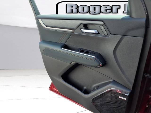 Used 2026 GMC Acadia AT4 w/ LPO, Floor Liner Package image 18